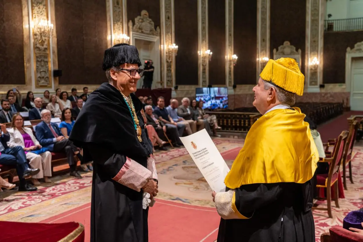 noticia-unie-segundo-real-academia-doctores-2