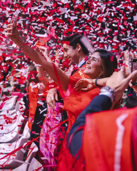 noticia-graduaciones-eae-1