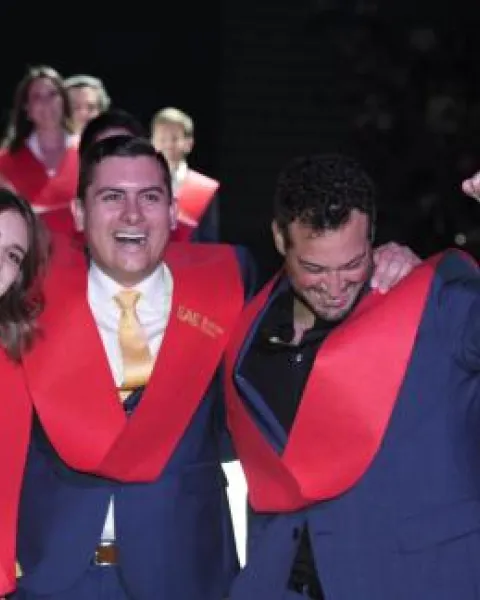 GRADUACION EAE