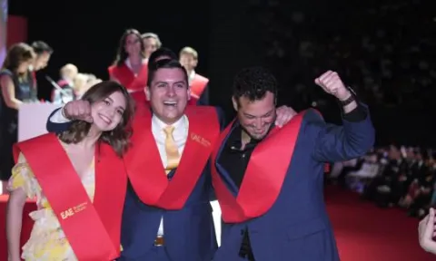 GRADUACION EAE