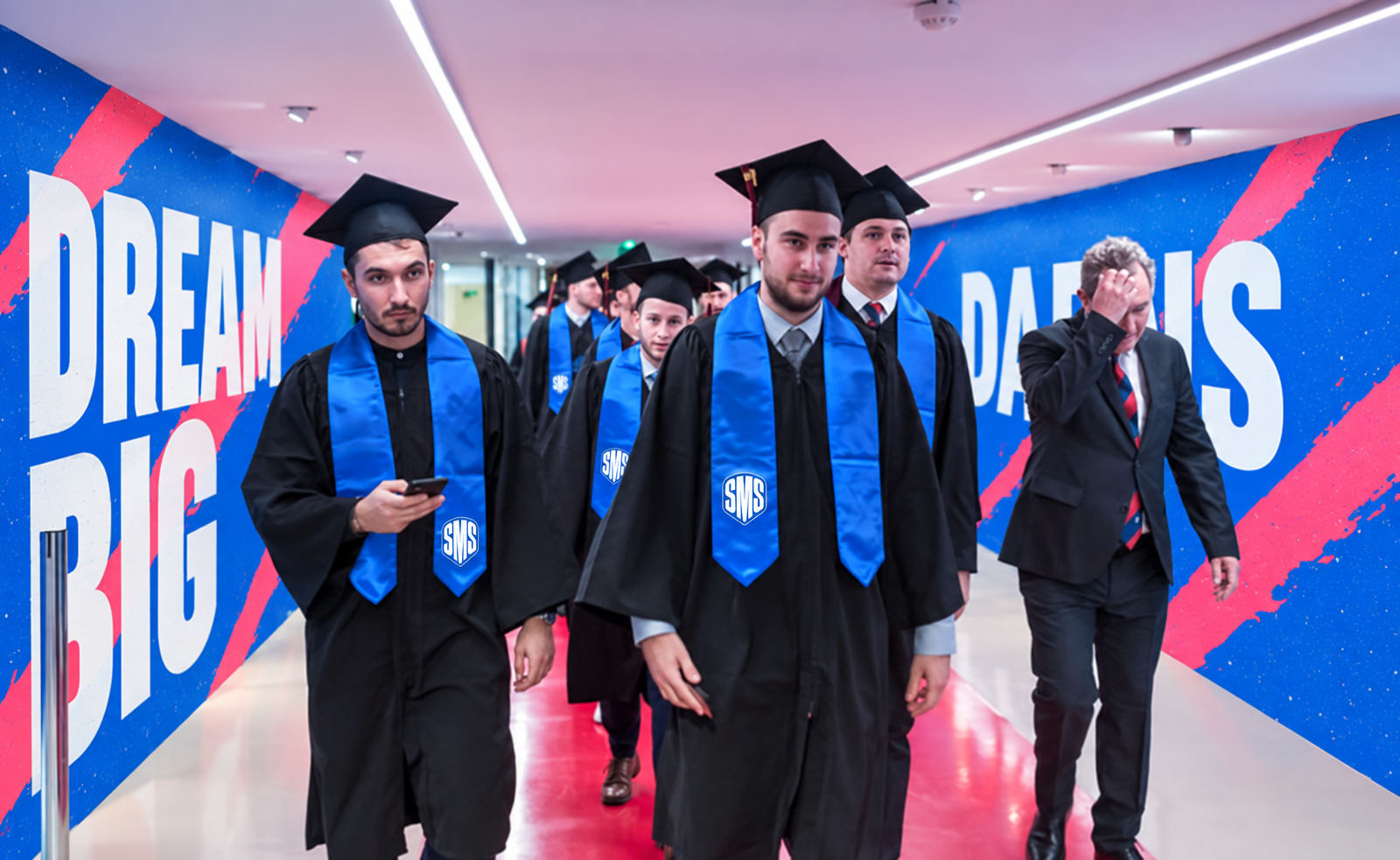 Estudiantes de SMS durante su ceremonia de graduación